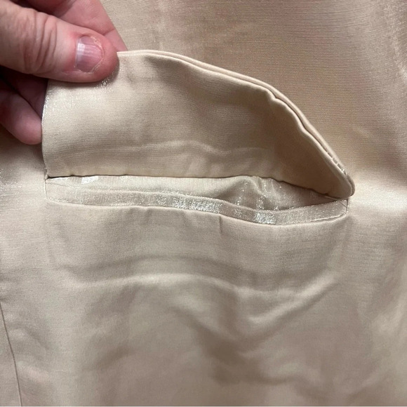 NWT Nasty Gal Glass Fabric Oversized Suit Blazer in Ivory size 4 - Picture 9 of 14